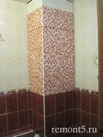 разборный короб из мозаики в ванной